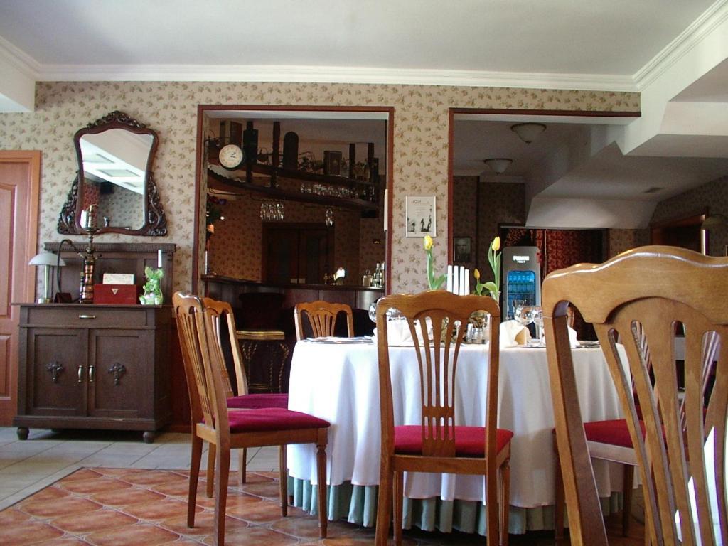 Hotel Regius 오폴레 외부 사진