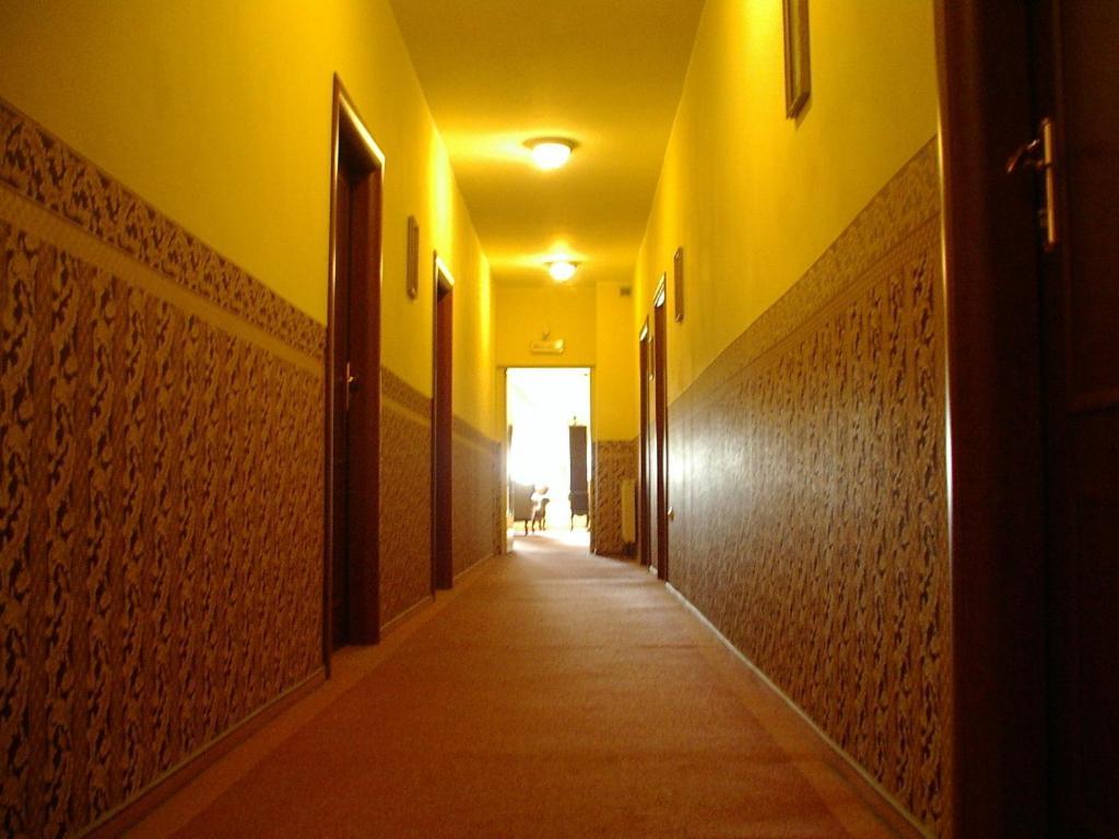 Hotel Regius 오폴레 외부 사진